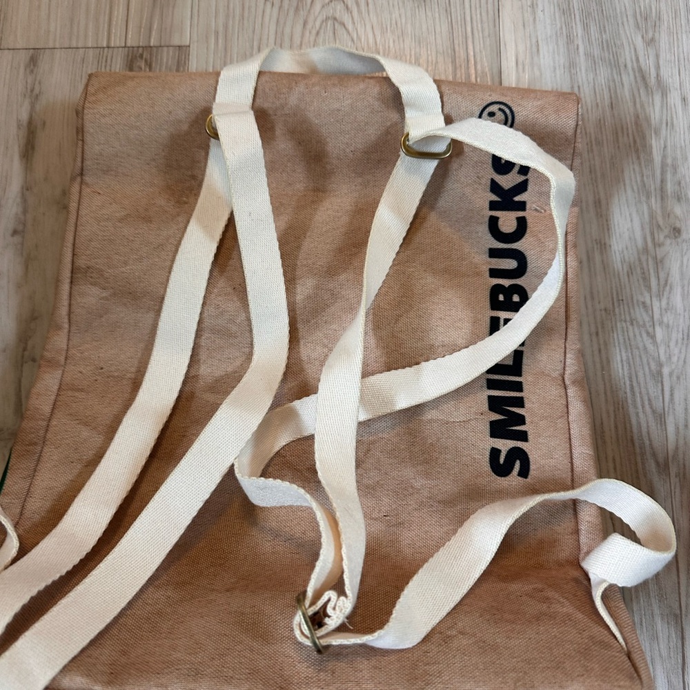 EUC mini Starbucks backpack… perfect as a lunch bag - Picture 2 of 4